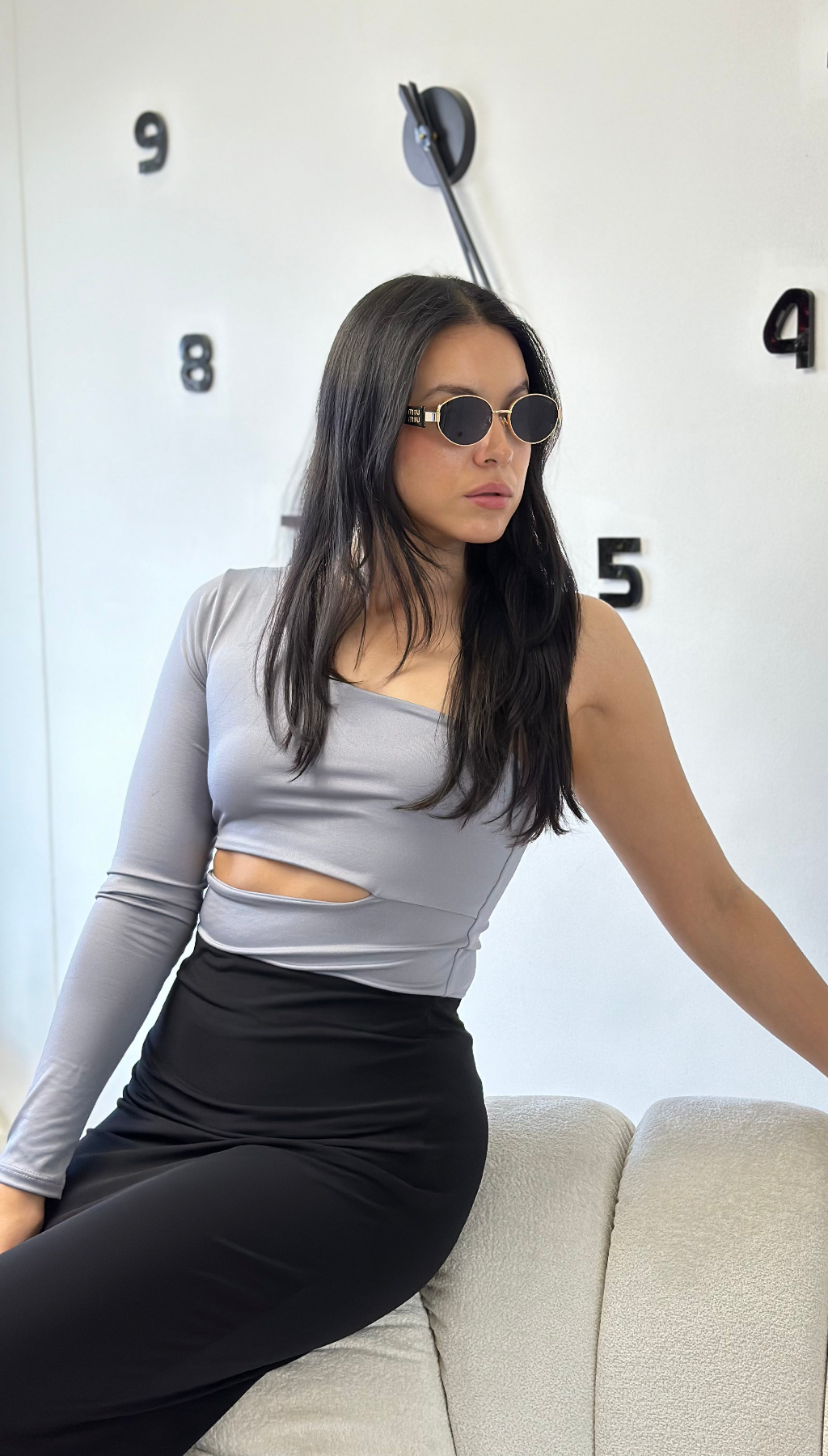 Body una sola manga y abdomen descubierto