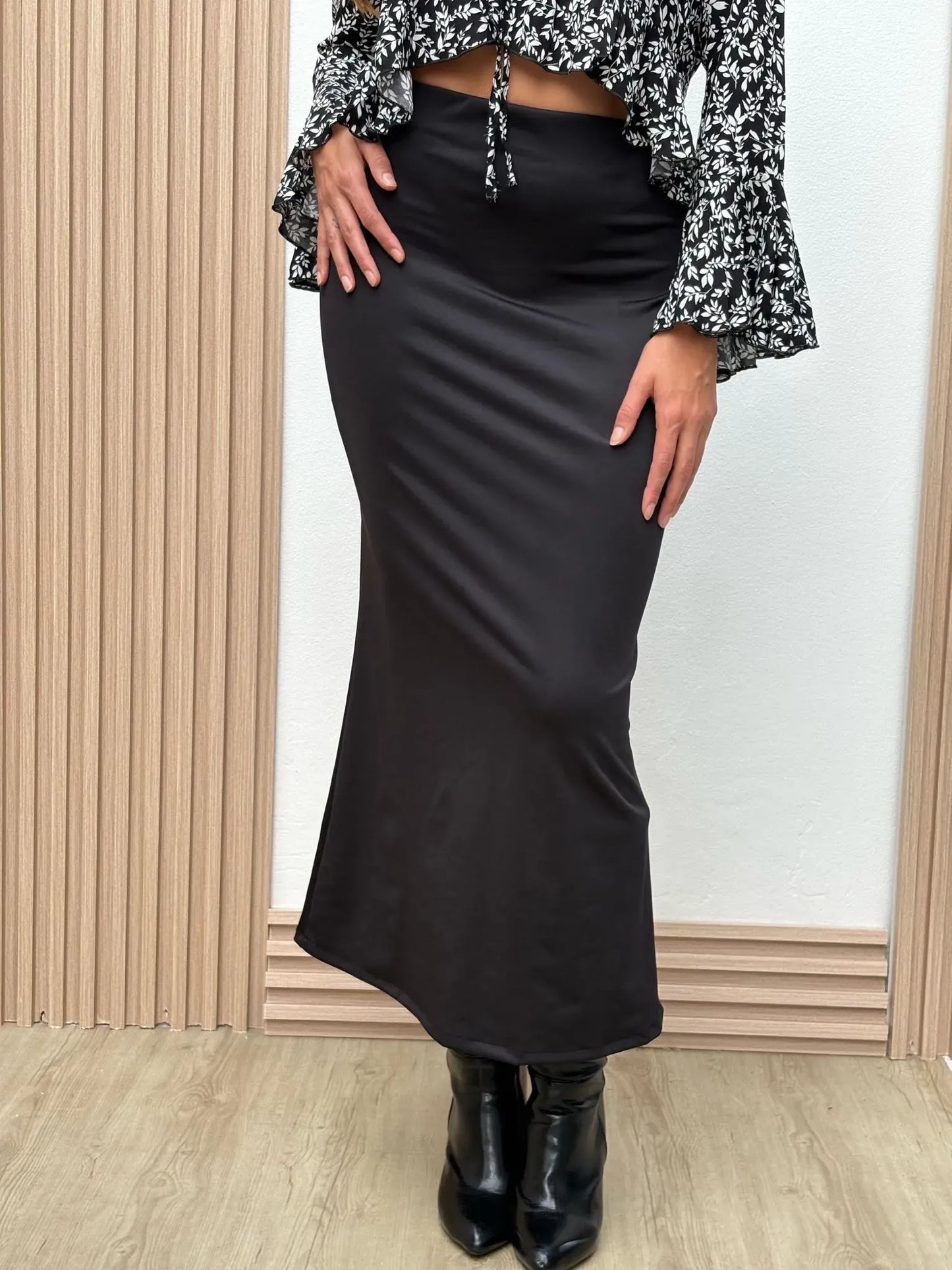 Falda Larga Satinada