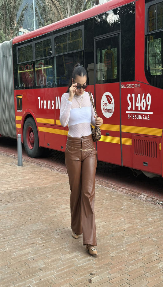 Pantalon en cuerina