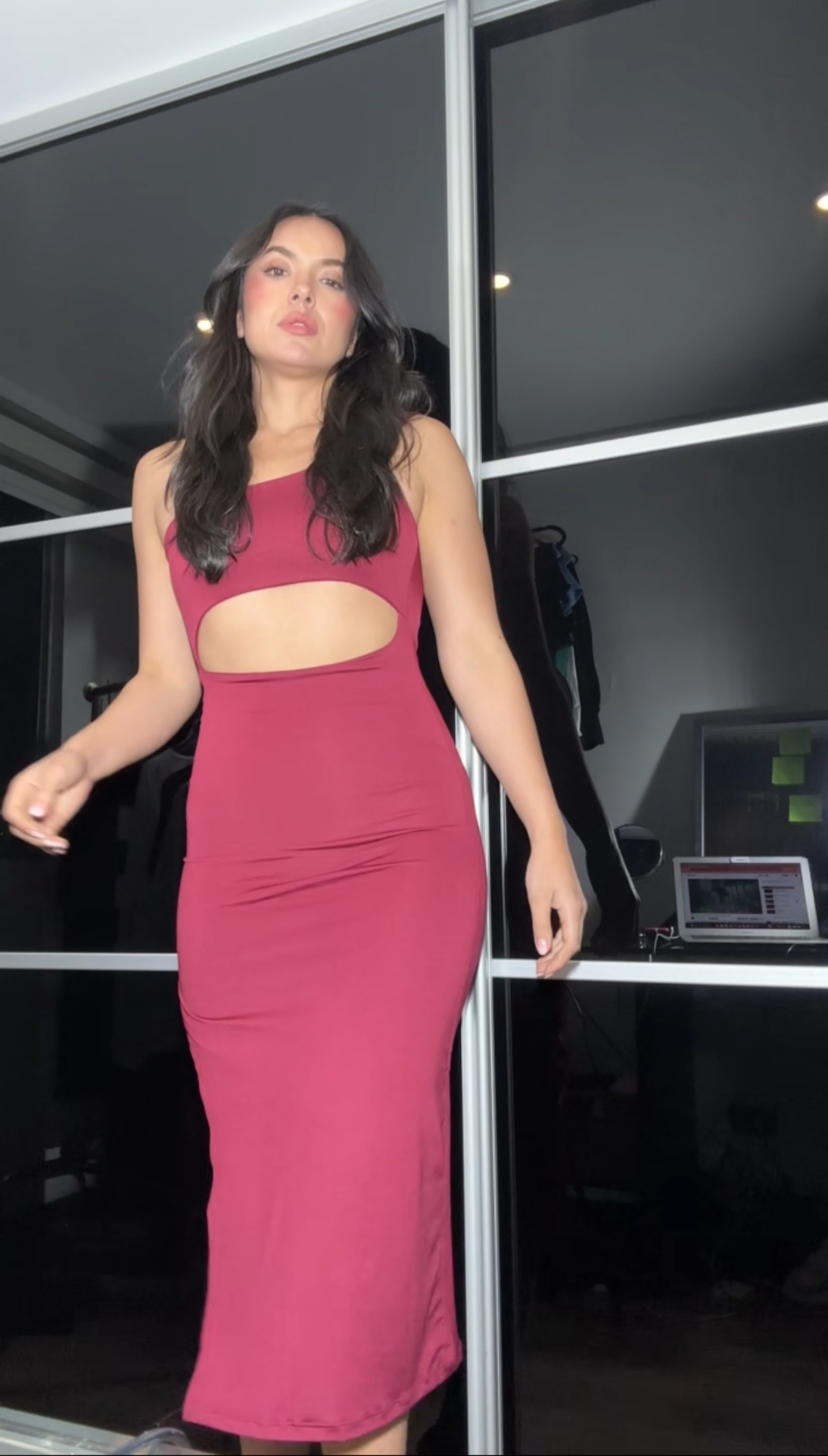 Vestido abertura abdomen